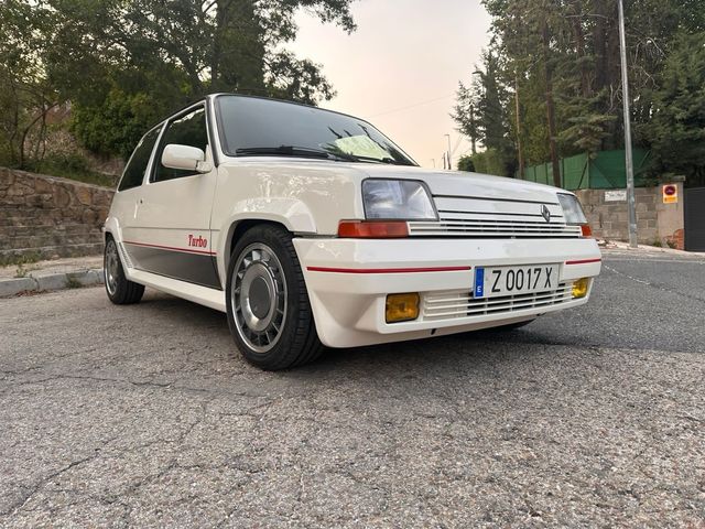 Renault 5 GT Turbo
