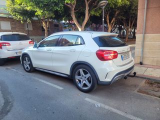 Mercedes-Benz GLA 2016