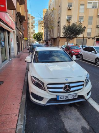 Mercedes-Benz GLA 2016