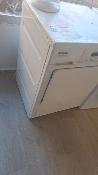 Secadora Miele Softronic T8422C