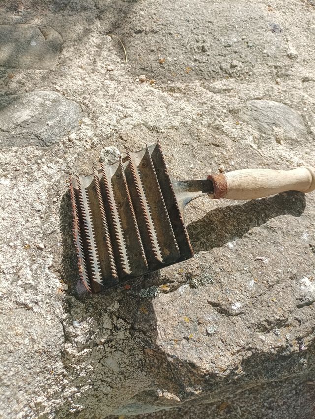 Almohaza para caballos