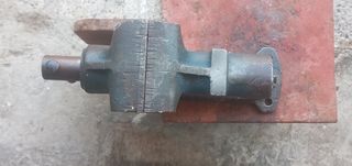Tornillo de banco marca ACESA 50
