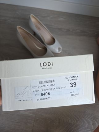 Zapatos de piel Lodi Tacón