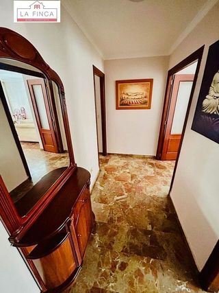 Piso en venta en Girón - Las Delicias - Tabacalera en Málaga