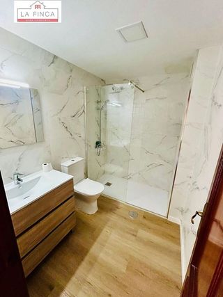 Piso en venta en Girón - Las Delicias - Tabacalera en Málaga