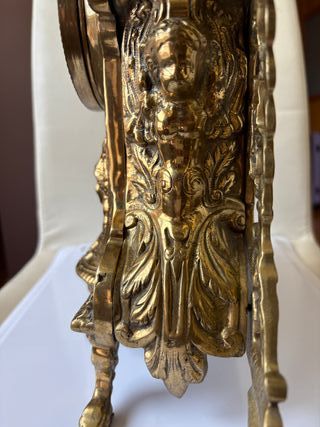 Reloj de Mesa Antiguo Dorado. Maquinaría original