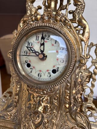 Reloj de Mesa Antiguo Dorado. Maquinaría original