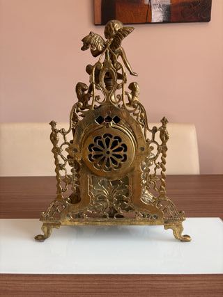 Reloj de Mesa Antiguo Dorado. Maquinaría original