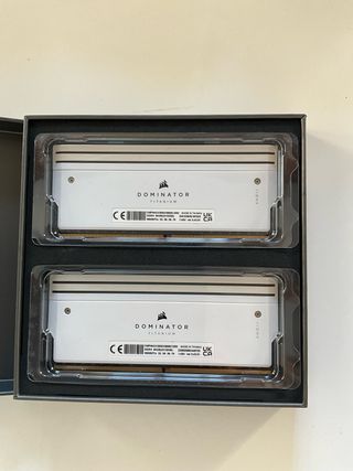 Corsair Dominator Titanium DDR5 RAM 64GB (2x32GB)