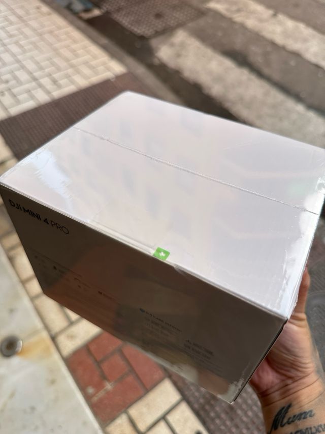 DJI Mini 4 Pro Precintado