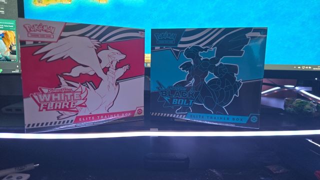 Pokemon ETB White Flare y Black Bolt Selladas