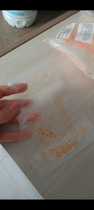 Tiralatte Elettrico Wearable + Bustine