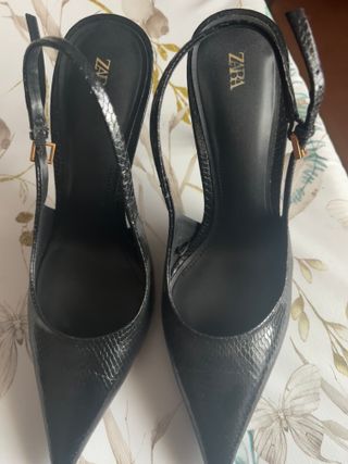 Zapatos de tacón Zara Talla 40 Negro