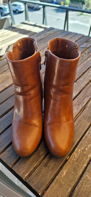 Stivali in pelle cuoio marrone