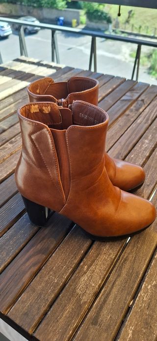 Stivali in pelle cuoio marrone