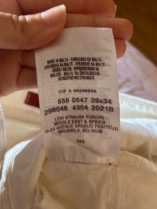 Pantalón levis