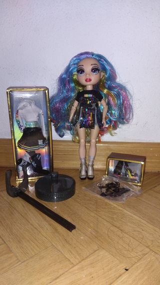 Muñeca Rainbow High Amaya Raine