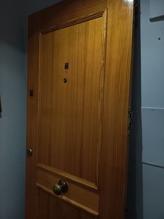 Hoja de puerta de entrada apertura derecha