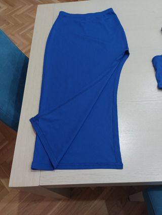 Conjunto SHEIN falda larga y top azul