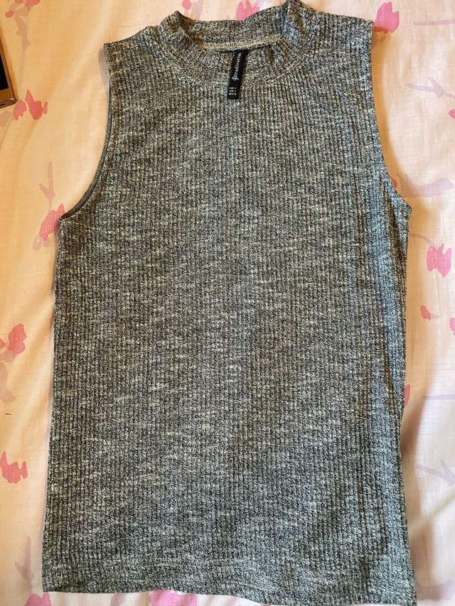 Camiseta gris
