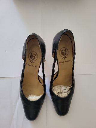Zapatos de tacón negros Gino Vaello
