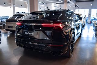 Lamborghini Urus 2021