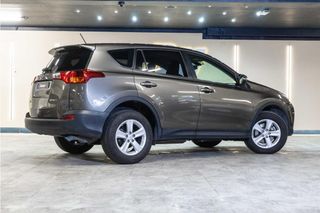 Toyota RAV4 120D 4x2 Advance ** ESTADO IMPOLUTO **