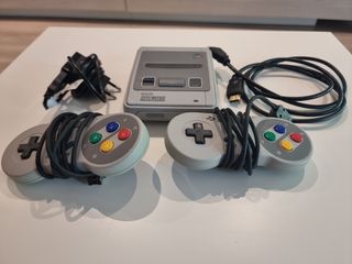 Super Nintendo Classic Mini + 21 juegos