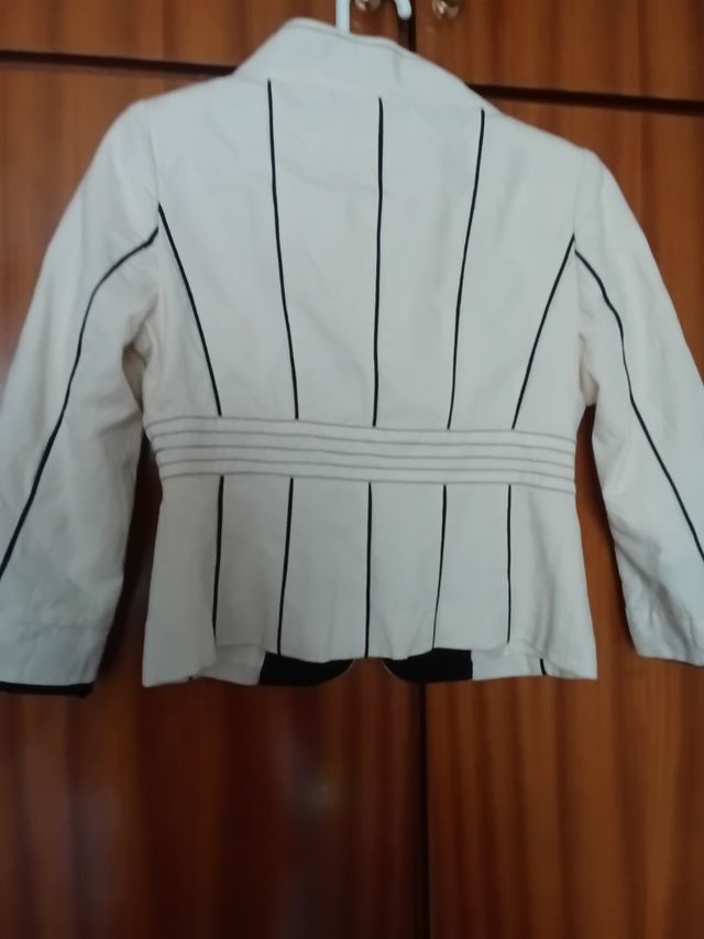 Americana Alba Conde Blanca