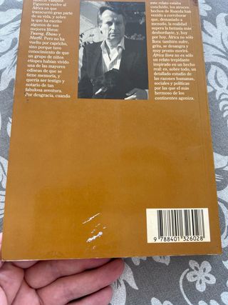 Africa Llora Primera Edicion, Julio 1994.