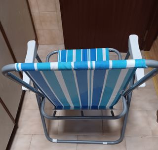 2  sillas de playa de  80x55 cms aproximadam