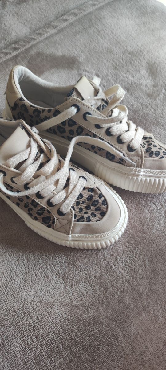 Zapatillas Zara Animal Print