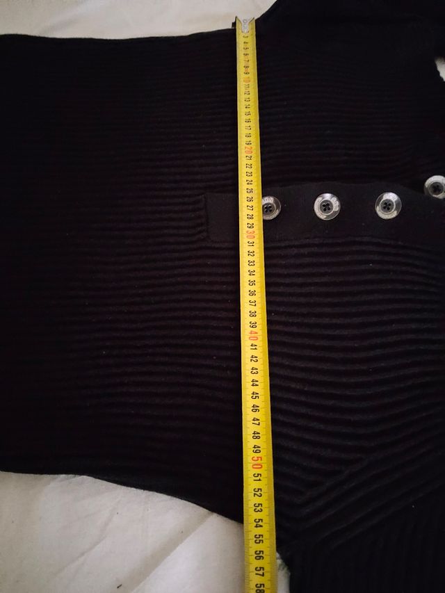 Jersey Negro Invierno Talla M como nuevo