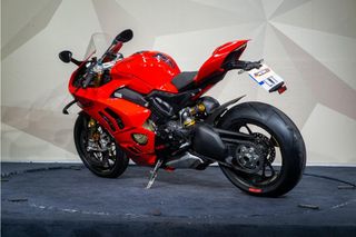 DUCATI Panigale V4 S **IMPECABLE**POCOS KM**SUSPENSION ELECTRONICA**PUÑOS CALECAFTABLES**