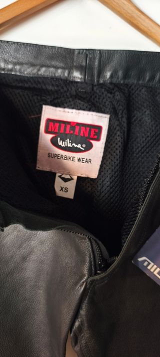 Pantalones de cuero negros