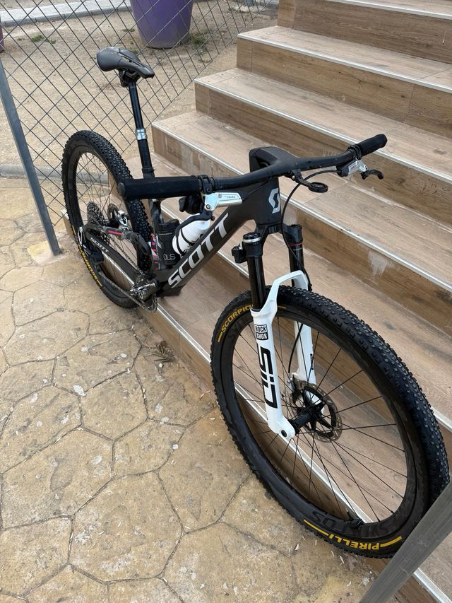 Scott Spark RC WC EVO Talla M 2025