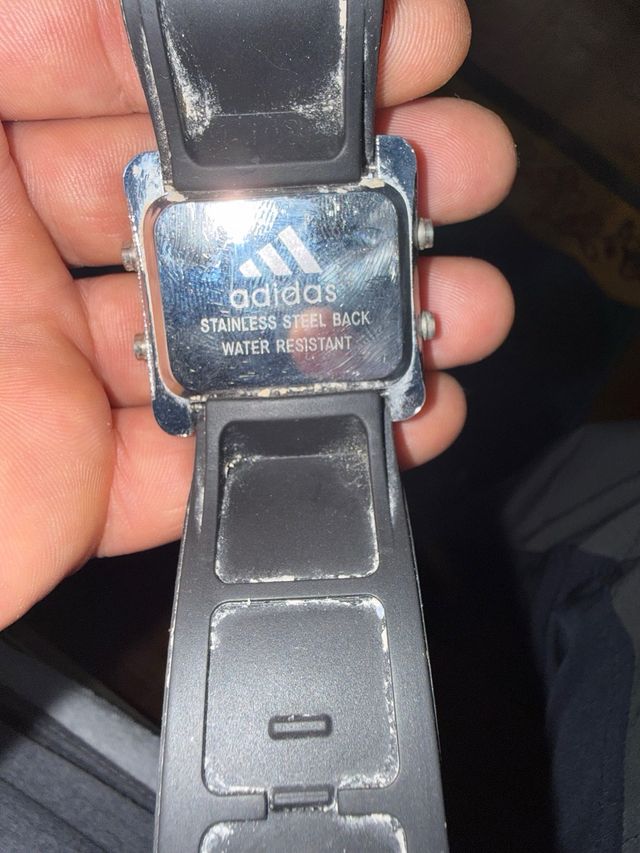 Reloj Adidas LED Plata y Negro