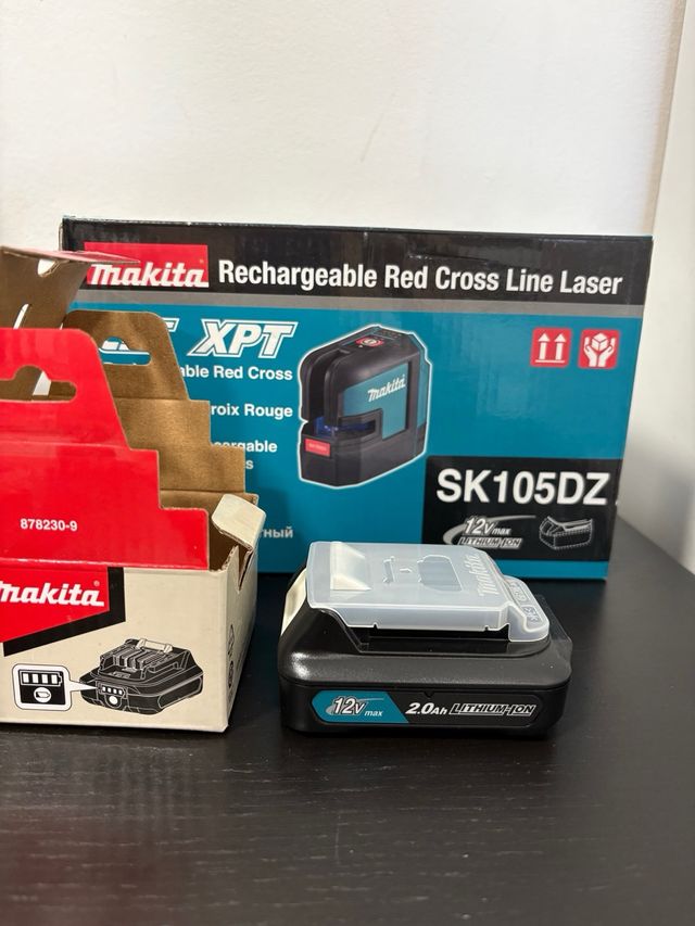 Láser Makita SK105DZ + Batería BL1021B