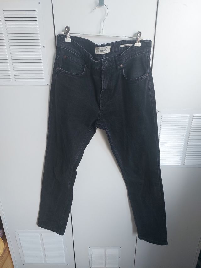 Pantalón negro Pull&Bear