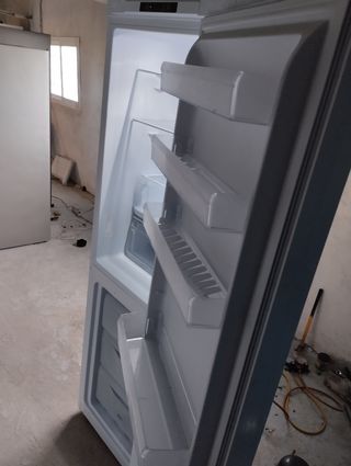 Nevera Indesit
