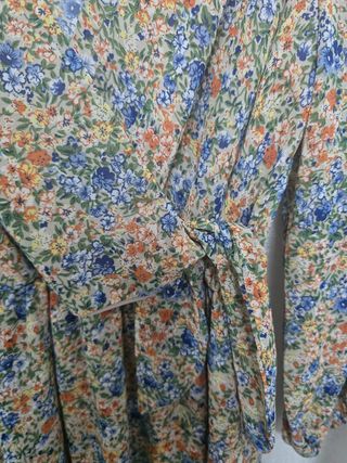 Vestido floral manga larga