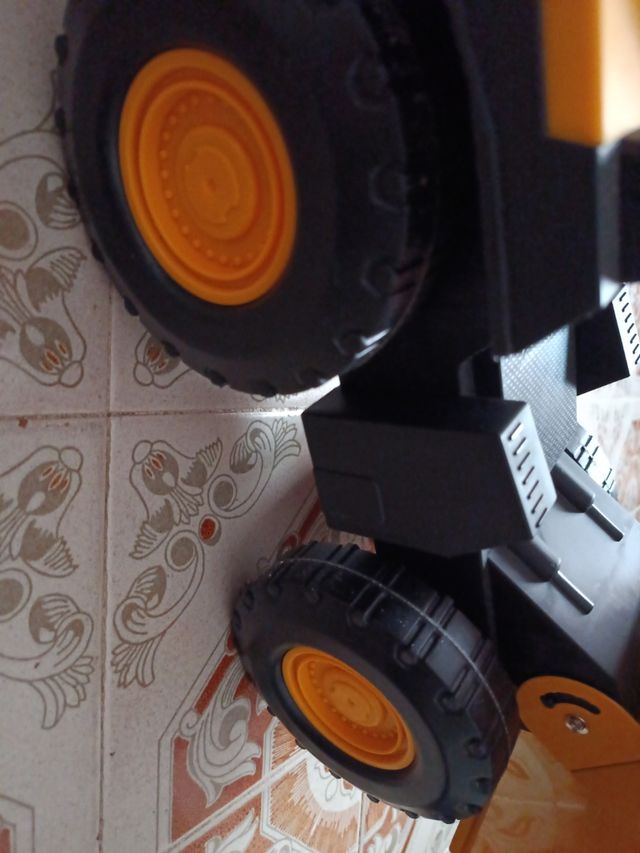 Camión de Juguete CAT Amarillo