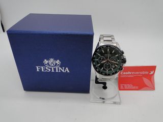 RELOJ CON CAJA SEMINUEVO (174562)