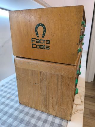 Cajonera madera Fabra Coats original.