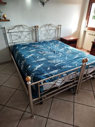 2 ringhiere per letti singoli in argento