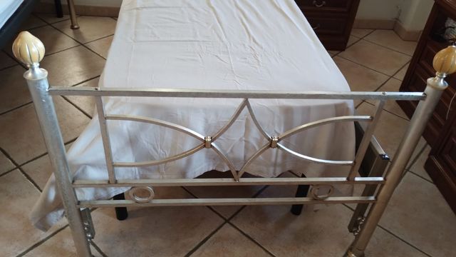 2 ringhiere per letti singoli in argento 