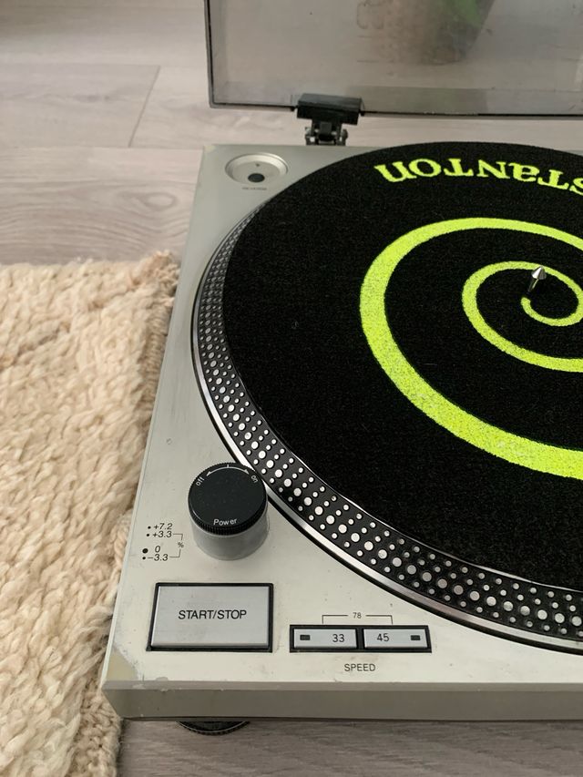 Giradiscos Profesional Gemini PT 2400