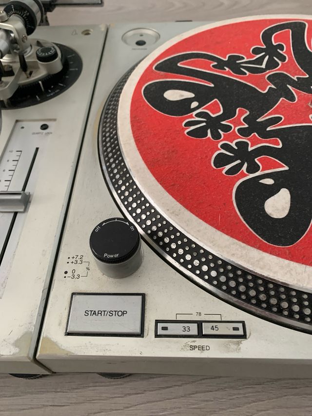 Giradiscos Profesional Gemini PT 2400