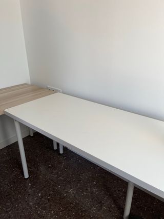 Mesa blanca IKEA nueva