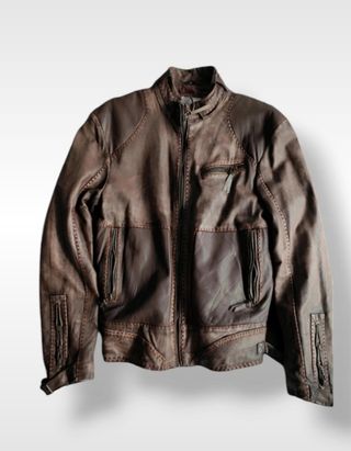 Chaqueta de piel marrón